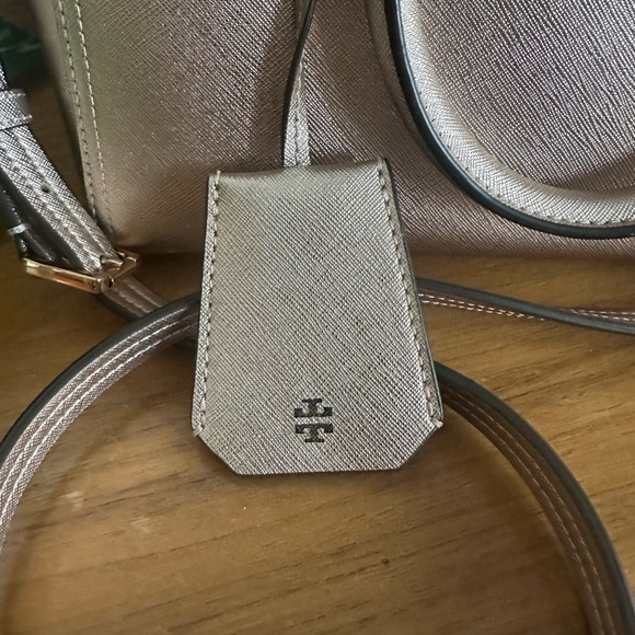 Tory Burch Robinson Small Double-Zip Tote Rose Gold Handbag - Picture 4 of 15